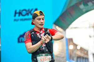 BIB: 5252
                            <button type="button" onclick="openModal(24883447)" class="btn btn-primary btn-sm float-right btn-popup" data-toggle="modal" data-target=".modal-high-quality">
                        <i class="fas fa-shopping-cart"></i> Add to Cart
                    </button>
                                            <button type="button" onclick="isThisMe(24883447, true)" class="btn btn-success btn-sm float-right btn-popup btn-isme hidden" data-toggle="tooltip" data-placement="bottom" title="นี่คือรูปของคุณใช่ไหม คลิกที่นี่เพื่อเอาเข้าอัลบั้ม">
                        <i class="fas fa-plus"></i> Add to album
                    </button>
                    <button type="button" onclick="isThisMe(24883447, false)" class="btn btn-warning btn-sm float-right btn-popup btn-isnotme hidden">
                        <i class="fas fa-ban"></i> Remove from album
                    </button>